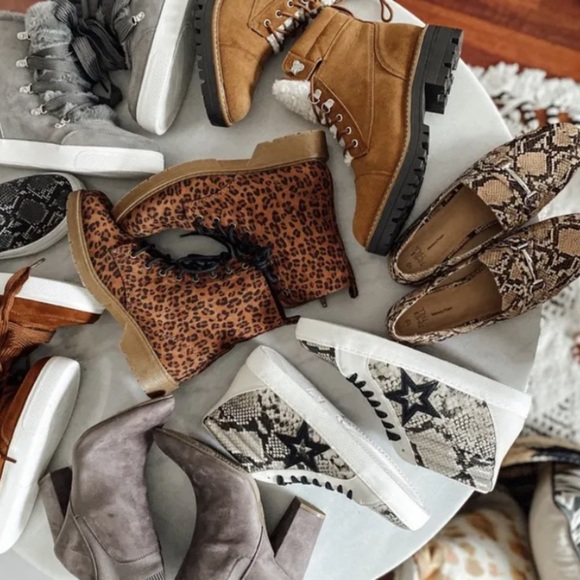 5 Pairs shoes mystery mix bundle Mixed Women Sandals Mules Boots - Picture 9 of 9